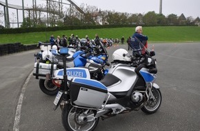 Polizeiinspektion Heidekreis: POL-HK: Heidekreis:Biker-Aktionstag der Polizei 
Motorrad-Fahrtrainer bieten kostenlose Fahrübungen aus Fahrsicherheits-Programmen an