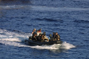 Deutsche Marine - Bilder der Woche: Fotobeispiele von Marinesoldaten im Einsatz unter anderem zum Boarding