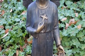 Kreispolizeibeh&ouml;rde Viersen: POL-VIE: Engelsfigur von Grab gestohlen - Haben Sie Hinweise zum Verbleib?