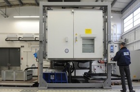 SGS Germany GmbH: E-Mobility im Härtetest: SGS nimmt Batterie-Prüfzentrum in Betrieb (BILD)