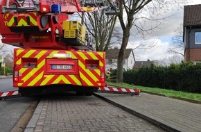 Feuerwehr Recklinghausen: FW-RE: Aufräumarbeiten nach Orkantief "Zeynep" - Feuerwehr im Einsatz