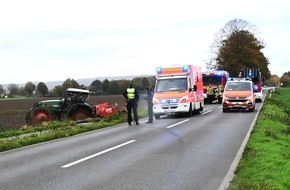 Feuerwehr Pulheim: FW Pulheim: Traktor überschlagen - Fahrerin verletzt