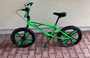 Polizeipräsidium Mittelhessen - Pressestelle Wetterau: POL-WE: + Wem gehört das Fahrrad? + In Physiotherapie- und Arztpraxis eingestiegen + Verdächtige Personen auf Grundstück + Auto geöffnet, Geldbörse gestohlen + Bargeld, Schmuck und ...