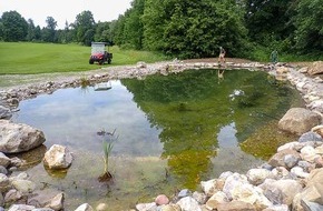 Heinz Sielmann Stiftung: PM: Wie der Golfsport zur Artenvielfalt beitragen kann – Kooperation für den Amphibienschutz mit dem Golfclub Chieming e. V.