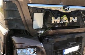 Polizeidirektion Landau: POL-PDLD: A65 - Verkehrsunfall mit 2 beteiligten Lkw bei Kandel bleibt ohne Verletzte