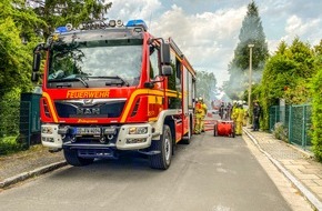 Feuerwehr Dresden: FW Dresden: Brand eines Carportes
