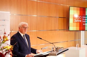 BAGFW e.V.: 100 Jahre BAGFW: Ein Jubiläum des sozialen Engagements
