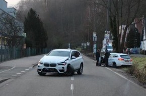 Polizeidirektion Neustadt/Weinstraße: POL-PDNW: Verkehrsunfall mit leicht verletzter Person und hohem Sachschaden