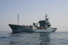 Presse- und Informationszentrum Marine: Tender "Werra" und Minenjagdboot "Datteln" nehmen Kurs aufs Mittelmeer zum EU-Einsatz