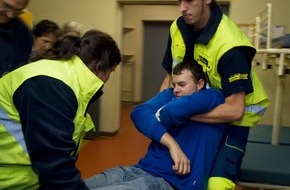 Schweizerisches Rotes Kreuz / Croix-Rouge Suisse: « Nous avons besoin de modèles ! » - une action pour marquer la Journée mondiale des premiers secours