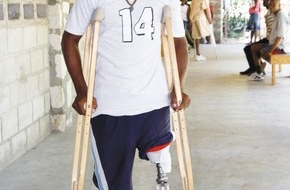 medi GmbH & Co. KG: Spenden-Hilfe Haiti: Zwei Jahre nach dem großen Beben / "medi for help" versorgt bis heute beinamputierte Patienten (mit Bild)