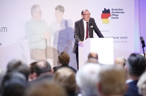 Münchener Verein Versicherungsgruppe: Mit Webinar und Videos vom Deutschen Assekuranz Pflege Forum jetzt Know-how für den Pflegevertrieb online erweitern!