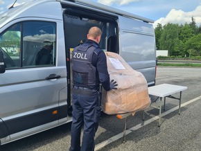POL-RZ: Großkontrollen zur Überprüfung des gewerblichen Güterverkehrs