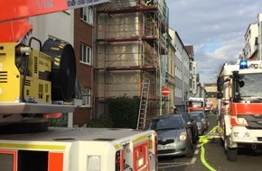 Feuerwehr und Rettungsdienst Bonn: FW-BN: Beginnender Dachstuhlbrand in Bonn-Beuel