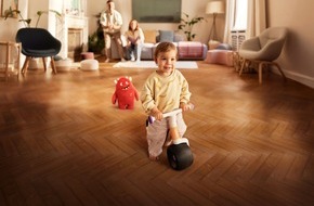 woom bikes Schweiz: Grosses WOW für die Kleinsten: Das erste Laufvelo für Babys von woom ist da!