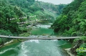 Guizhouer Satellitenfernsehen erkundet das Wunder der Guizhou-Brücke