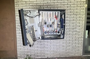 Kreispolizeibehörde Soest: POL-SO: Zigarettenautomat gesprengt