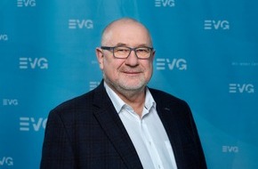 EVG Eisenbahn- und Verkehrsgewerkschaft: EVG Klaus-Dieter Hommel: DB-Vorstand verzichtet auf "Boni" - das reicht nicht!