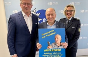 Polizei Paderborn: POL-PB: Polizei und VerbundVolksbank OWL eG starten Kooperation gegen den Telefonbetrug - Die erfolgreiche Kampagne "Geschockt am Telefon? - Auflegen!" wird durch Aufkleber erweitert