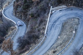 Der neue Ford Fiesta WRC will seine Asphaltqualitäten auf Korsika unter Beweis stellen