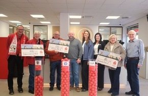 Sparkasse KölnBonn: Filial-Neustart mit Herz: Sparkasse KölnBonn unterstützt lokale Vereine im Kölner Nord-Westen