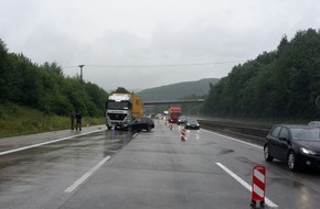 Verkehrsdirektion Koblenz: POL-VDKO: Verkehrsunfälle infolge des schlechten Wetters im nördlichen Rheinland-Pfalz