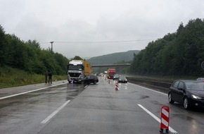 Verkehrsdirektion Koblenz: POL-VDKO: Verkehrsunfälle infolge des schlechten Wetters im nördlichen Rheinland-Pfalz