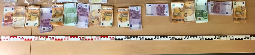 Kreispolizeibehörde Heinsberg: POL-HS: Polizei stellt bei Durchsuchung Drogen und Bargeld sicher