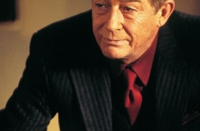 TELE 5: John Hurt im TELE 5 Interview: "Ich habe feine Damen ebenso gespielt wie Waschfrauen" (mit Bild)