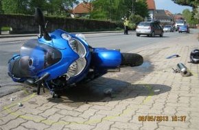Polizeiinspektion Hildesheim: POL-HI: Eime - Motorradfahrer nach Unfall schwer verletzt