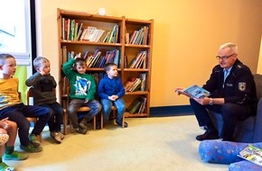 Bundespolizeiinspektion Kassel: BPOL-KS: Bundespolizisten lesen für Kinder - Kasseler Bundespolizei beteiligt sich am bundesweiten Vorlesetag