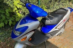 Polizeiinspektion Wilhelmshaven/Friesland: POL-WHV: Herrenloser Motorroller in Schortens aufgefunden -