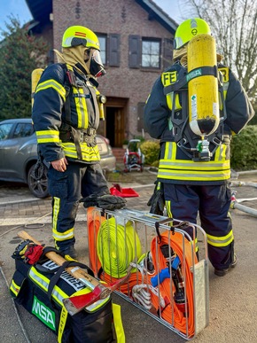 FW Kreuzau: Kellerbrand in Untermaubach Menschenleben in Gefahr /Vollalarm f&uuml;r die Feuerwehr Kreuzau