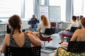 Caritas Schweiz / Caritas Suisse: 6 febbraio - Giornata internazionale contro le mutilazioni genitali femminili / Le mutilazioni genitali femminili sono una realtà anche in Svizzera - tuttavia mancano le relative conoscenze in materia
