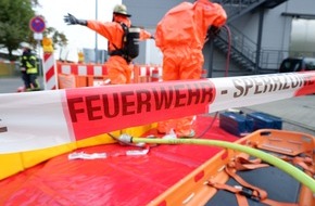 Feuerwehr Stuttgart: FW Stuttgart: Ammoniakaustritt aus Kühlanlage