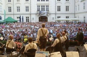 Innsbruck Tourismus: Innsbrucker Promenadenkonzerte 2014: 20 Jahre Unterhaltung für laue Sommernächte (2. bis 27. Juli 2014) - BILD