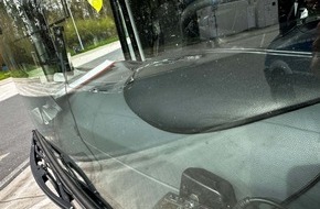 Polizeipr&auml;sidium Nordhessen: POL-KS: Verkehrspolizisten kontrollierten Lkw und Busse auf A 44: Reisebus aus Rum&auml;nien musste wegen M&auml;ngeln stehen bleiben