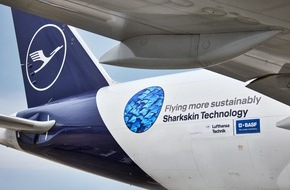 Lufthansa Technik AG: Die Natur als Vorbild: Lufthansa Group und BASF bringen Sharkskin-Technologie in Serie