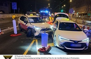 Feuerwehr München: FW-M: Taxifahrer wird bei Unfall verletzt (Haidhausen)
