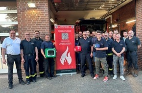 Freiwillige Feuerwehr der Stadt Goch: Feuerwehr Goch: AED am Feuerwehr-Gerätehaus Pfalzdorf ist öffentlich zugänglich