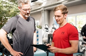 Mathis Fit Life GmbH: Simon Mathis: Experte verrät 3 Tipps, wie du ohne Sport fit durch den Sommer kommst