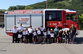 Feuerwehr Lennestadt: FW-OE: J&uuml;ngster Feuerwehrnachwuchs aus der Kinderfeuerwehr absolviert erfolgreich die Kinderflamme