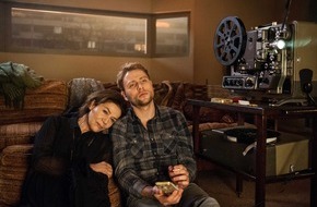 ZDF: ZDF zeigt preisgekrönten Film "Auf das Leben!" mit Hannelore Elsner und Max Riemelt in den Hauptrollen (FOTO)