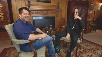 Kabel Eins: Warum schlief Ozzy Osbourne 18 Monate auf dem Sessel? Markus Kavka entlockt dem "Prince of Darkness" düstere Geheimnisse für die zweite Staffel von "NUMBER ONE!" - ab 30. November bei kabel eins (mit Bild)