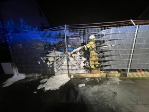 FW-RE: Silvesterbilanz zum Jahreswechsel 2024/2025: Kleinbrände nach dem Jahreswechsel, keine größeren Brandereignisse, Rettungsdienst im Dauereinsatz