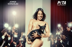PETA Deutschland e.V.: Jorge González nackt für PETA: "So trägt man Pelz" / Catwalk-Trainer und TV-Star kämpft gegen die Pelzproduktion
