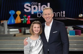 ZDF: "Das Spiel beginnt! - Die große Show von 3 bis 99" im ZDF /  Johannes B. Kerner präsentiert Familienshow gemeinsam mit Emma Schweiger (FOTO)