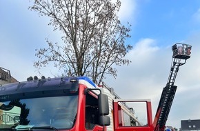 Freiwillige Feuerwehr der Gemeinde Alfter: FW Alfter: Kaminbrand in Alfter