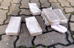 Hauptzollamt Magdeburg: HZA-MD: Dicker Fang kurz vor Ostern: Angebliche Fahrt zur Autobesichtigung endet mit Festnahme wegen Drogenschmuggels / Zoll stellt mehr als 3 kg Heroin und Haschisch sicher