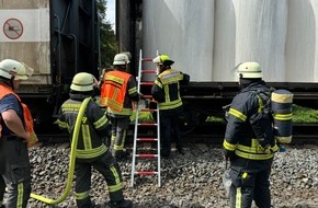 Feuerwehr, Katastrophenschutz und Rettungsdienst Rheingau-Taunus-Kreis: FW Rheingau-Taunus: Feuer an Güterzug und fünf Folgebrände im Rheingau